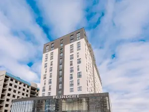 Rezident Hotel