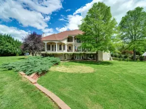 Whispering Oak Mansion