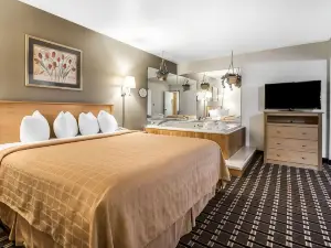 Quality Inn Mauston I-90