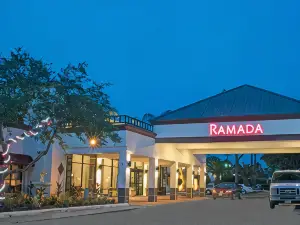 休斯頓洲際機場東華美達酒店
