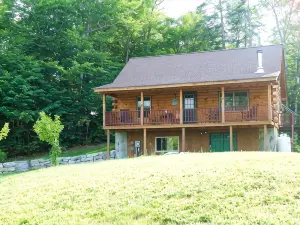 Log Cabin in the White Mountains