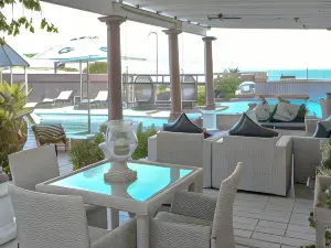 Misty Waves Boutique Hotel