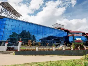 Itsy Hotels Regalia Grand, 500 Mtrs from Madikeri Fort