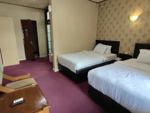 Cakra Residence Syariah Hotel