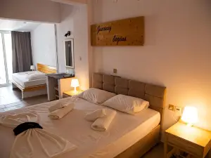 Kastro Hotel