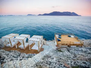 Lycia Hotel