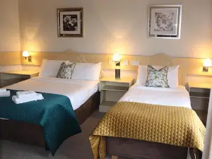 Hillview Lodge