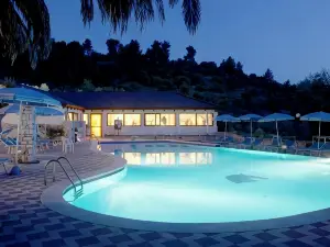 Agriturismo AgriCostella Vieste, Piscina e Parcheggio