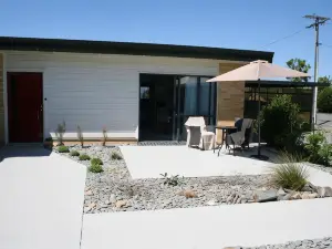 Ahava Bed & Breakfast