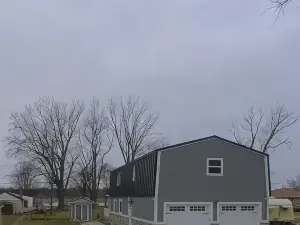 Brand New Water Front Living Island Paradise
