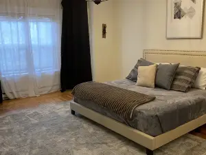 Holmes Haven A - Cozy Family Retreat
