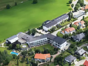 施盧赫湖弗洛拉公園酒店