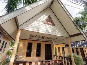 ทอมพิซซ่า รีสอร์ต