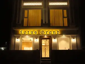 Lotus Grand Akm