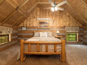 Secluded Rustic Lakefront Cabin on Barren River Lake - Private & Peaceful