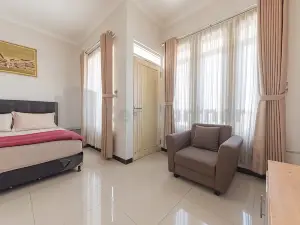 Wisma Brata 2 Mitra RedDoorz