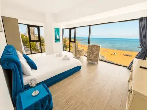 Maritimo Luxury ApartHotel