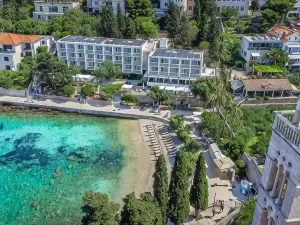 Beach Bay赫瓦爾酒店