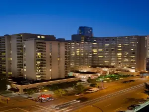 La Grande Residence at the Sutton Place Hotel