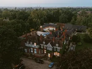 Healing Manor Hotel