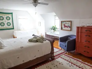 The Red Door B&B