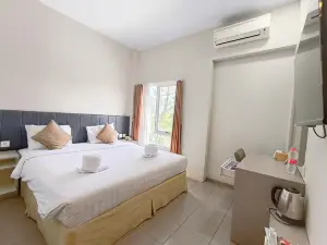 Splash Hotel