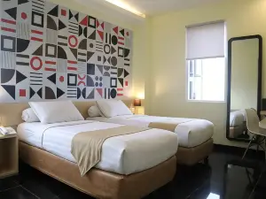 Front One Inn Kediri