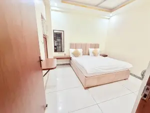 Awadh Hotel
