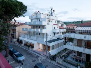 Manè Boutique Hotel
