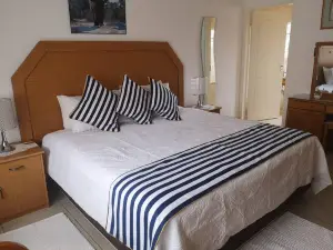Serene 3-Bedroom House Rental Near Sun City Resort