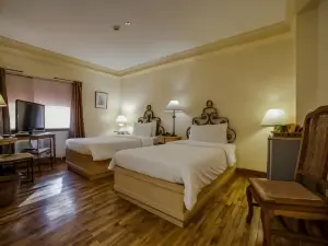 Roxas President's Inn