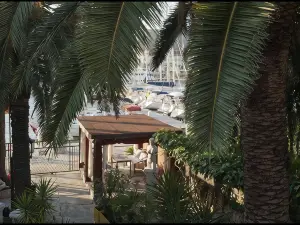 Domus Maritima