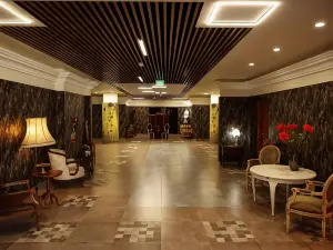 Hotel Senator
