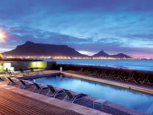 Lagoon Beach Hotel & Spa