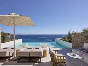 Ios Grand Pool Suites