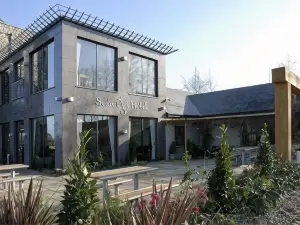 Upton Court Hotel