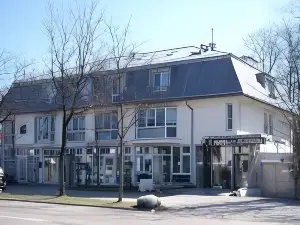 Empress Boutique Hotel