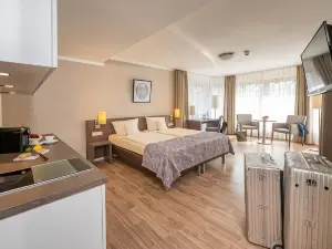 Tiek Apartments
