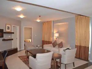 De Brass Suites Hotel - Guest Room