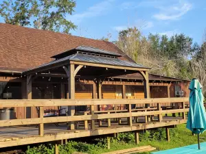 The Lodge-Uncertain Lodge and Inn; Breathtaking Cabin That Sleeps 10