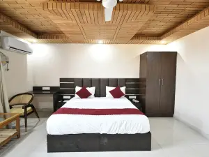 Hotel Ram Janki Palace