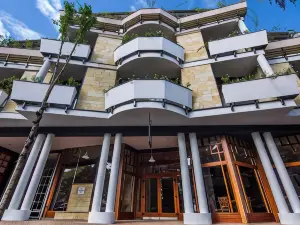 Semiramis Business Hotel