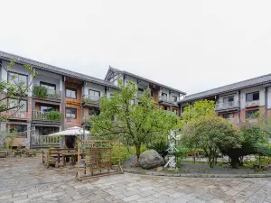 Qianchaju Hotel