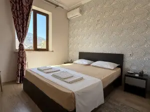 Siran Guest House