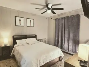 Marvelous 3-bedroom/1.5 bath house with WiFi, full kitchen Oelwein