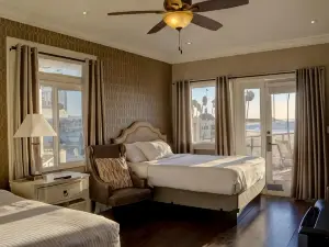 Casablanca Inn on the Beach