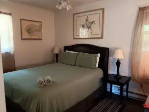 The Naples Trailhouse - Finger Lakes Nature Escape