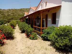 Drakano Rooms Ikaria Faros