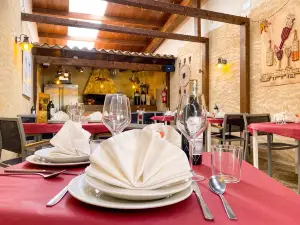Hostal Restaurante Ainoa
