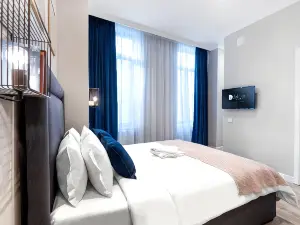 DeGoya Studios Bucharest Old Town